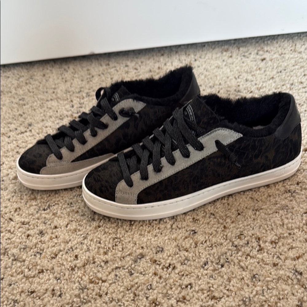 P448 Women's Black Low-Top Casual Sneakers with Gray Accent